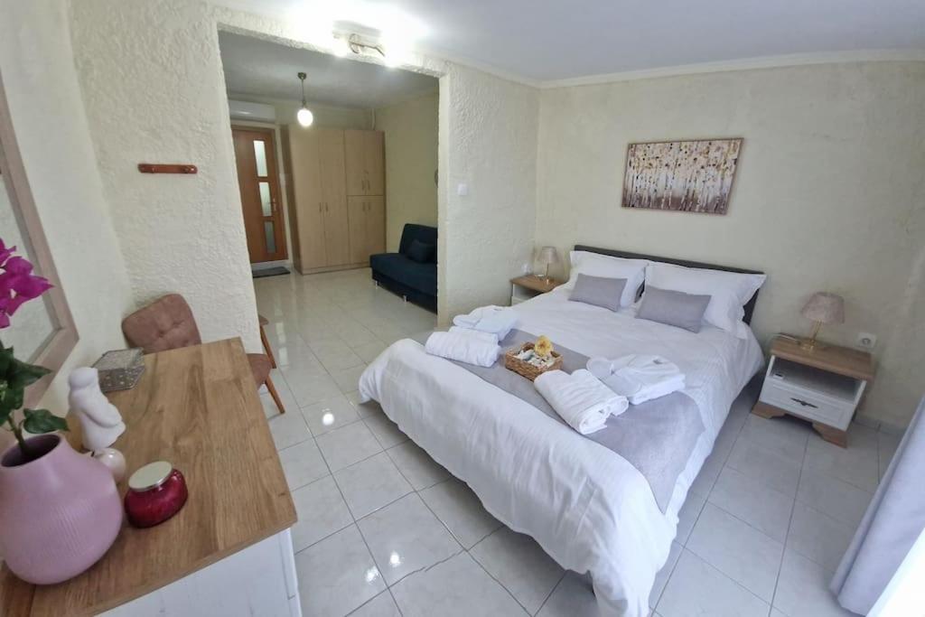 Argo Downtown Apartment Kalymnos Town Luaran gambar